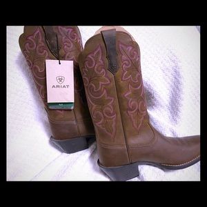 Ariat Boots 7.5 brand NEW
